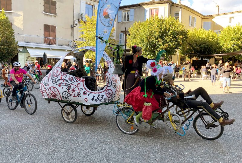 Vélo Parade 2025 - Théâtre Les Aires Die